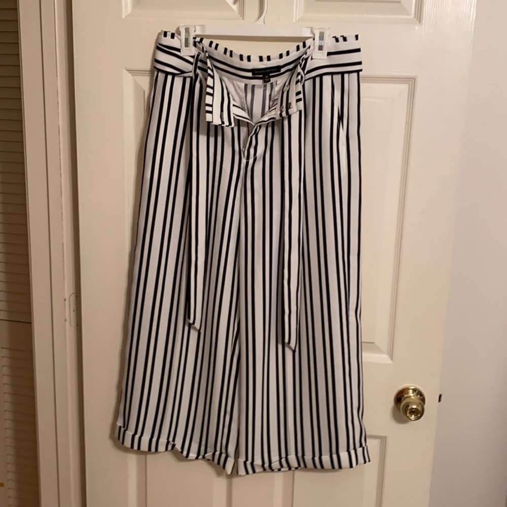 White and Black striped trouser pants with belt